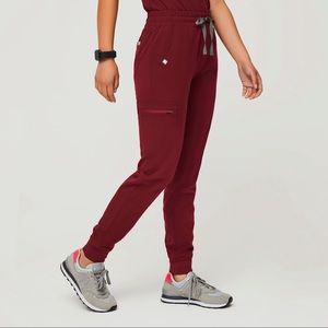 LIMITED EDITION, discontinued high wasted figs Zamora scrub pants